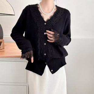 大明月女装 V领混纺针织开衫 2025冬季 蕾丝袖 XS57077 新款