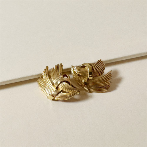 美采现货vintner中古首饰crown TRIFARI质感金色耳夹