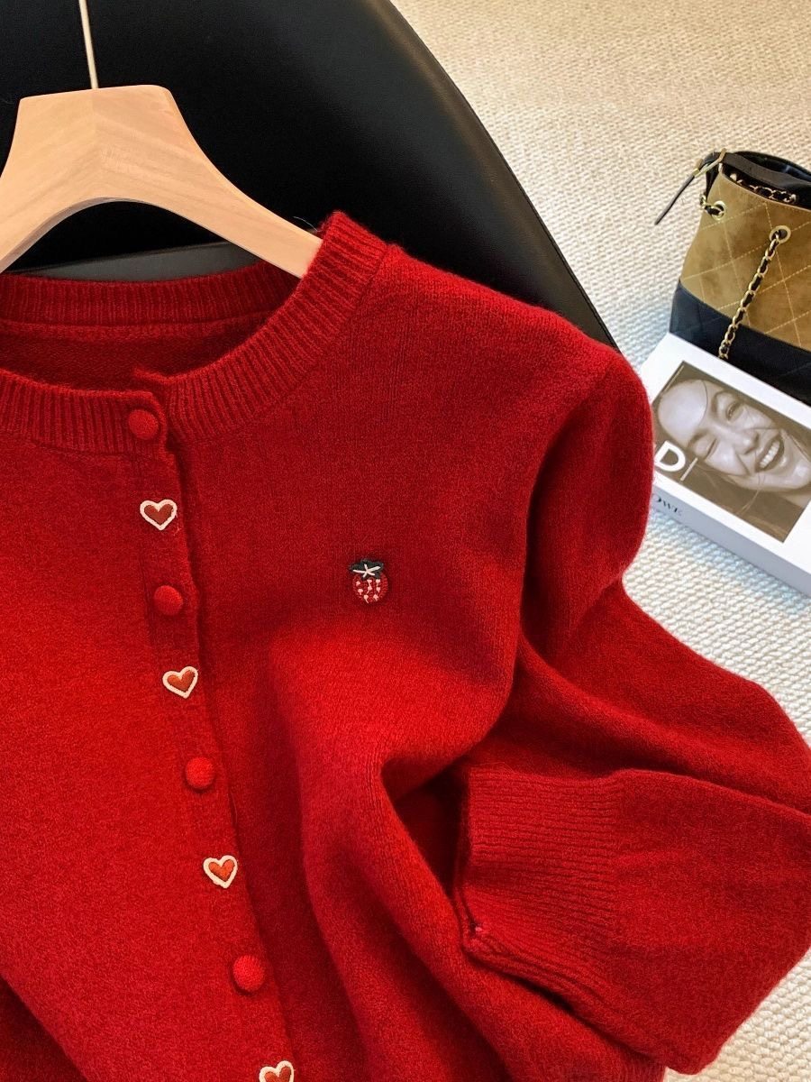 2026新款高级纽扣爱心红色系红毛衣开衫秋冬新款宽松百搭显瘦外套