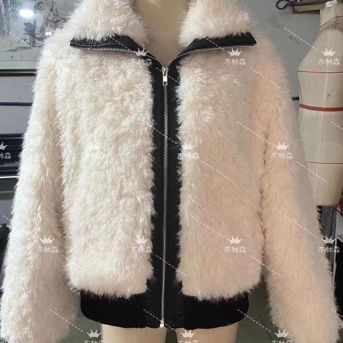 板栗可可11.10/20点'雪松奶贝'设计感环保毛拼皮翻领外套女秋冬