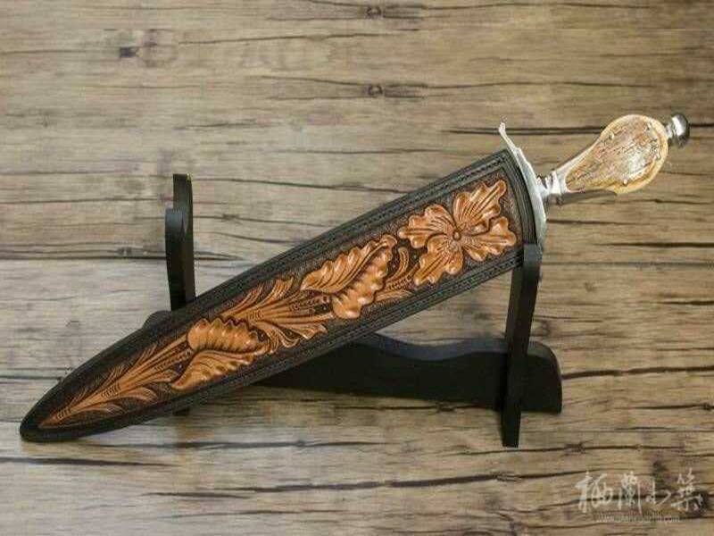 定做真皮剑鞘手工雕花剑鞘龙泉