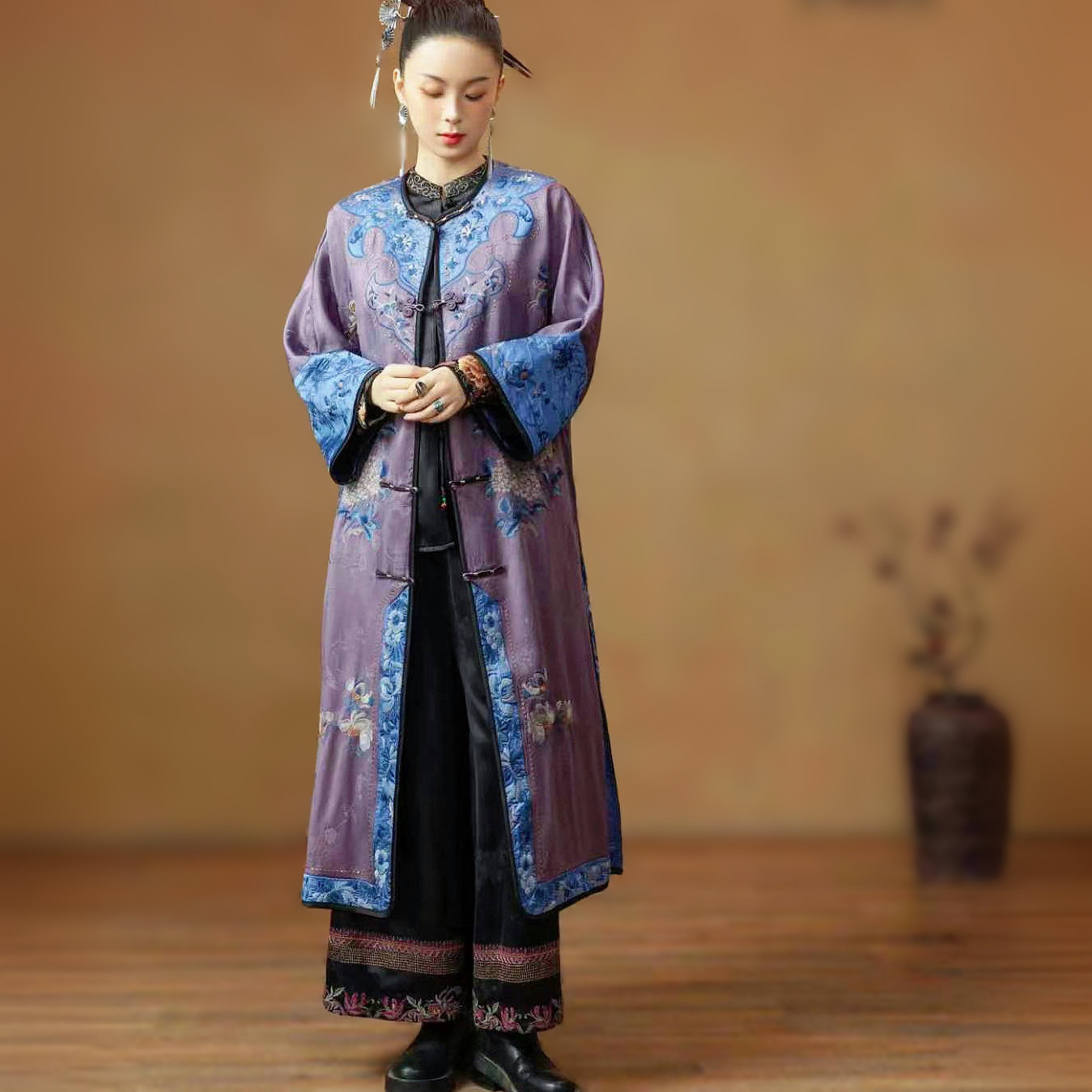 千椿物喜楚馨原创民族风新中式国风盘扣满绣对襟太太服长款外套女