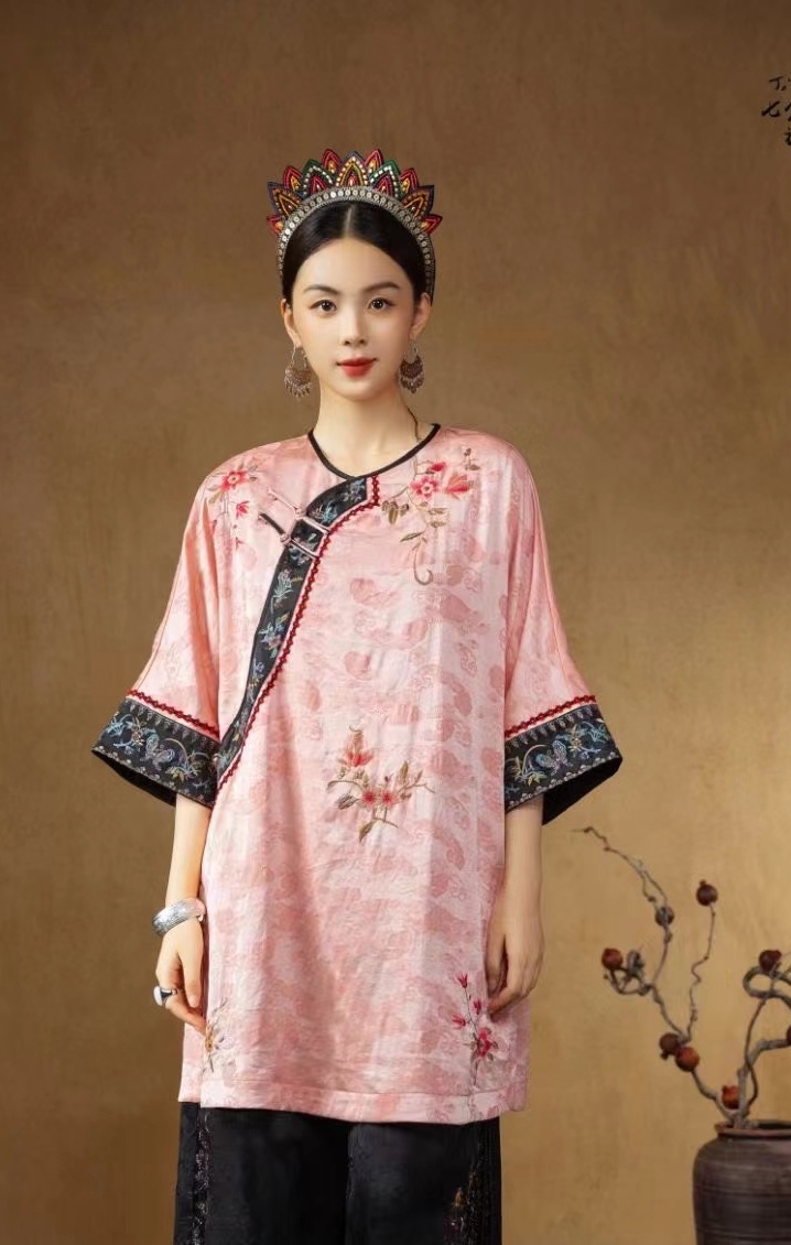楚馨原创中式复古盘扣刺绣宽松显瘦太太格格上衣女