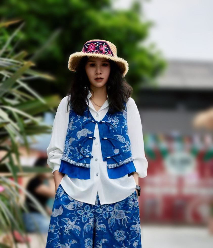 原创民族风新中式国风复古文艺刺绣宽松提花马甲上衣女青花短款,女装/女士精品,马夹,淘宝优惠券,粉丝福利购,淘宝优惠卷