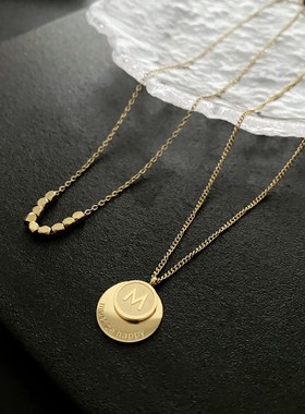 不掉色M字母钛钢项链2025新款网红毛衣链两件套款高级感18k锁骨链