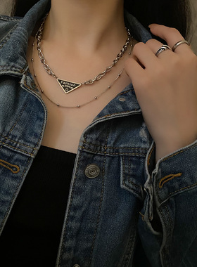 街头风叠戴三角吊坠项链女ins嘻哈小众设计2021年新款不褪色男潮