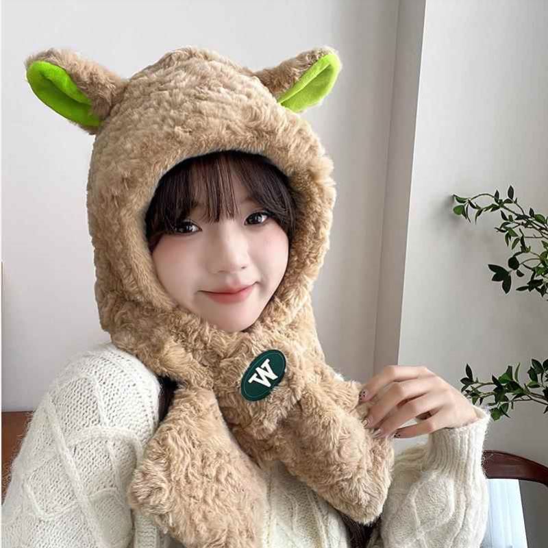 2025新款可爱小羊毛绒帽子围巾一体女款秋冬天加厚保暖护耳毛茸茸
