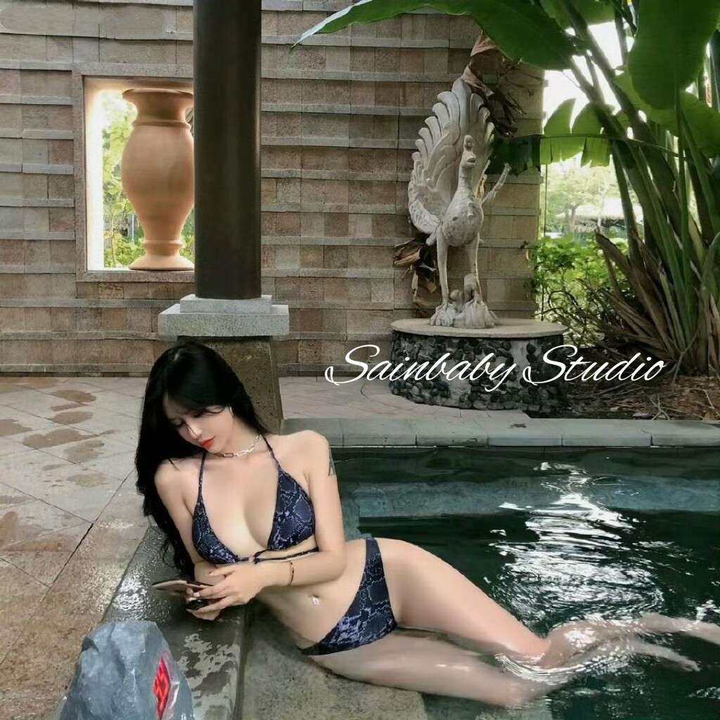 Sainbaby【美杜莎女王】性感蛇纹挂脖聚拢印花比基尼泳衣两件套装