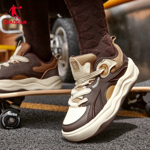 乔丹精灵熊女板鞋商场同