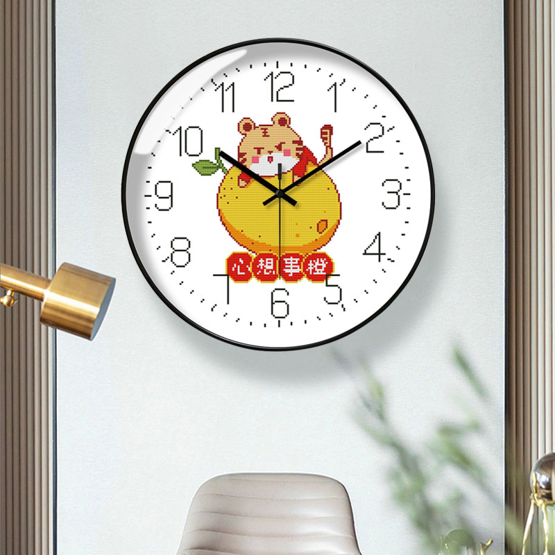 十字绣钟表客厅小幅圆形心想事成餐厅老虎可爱时钟卡通挂钟简单绣