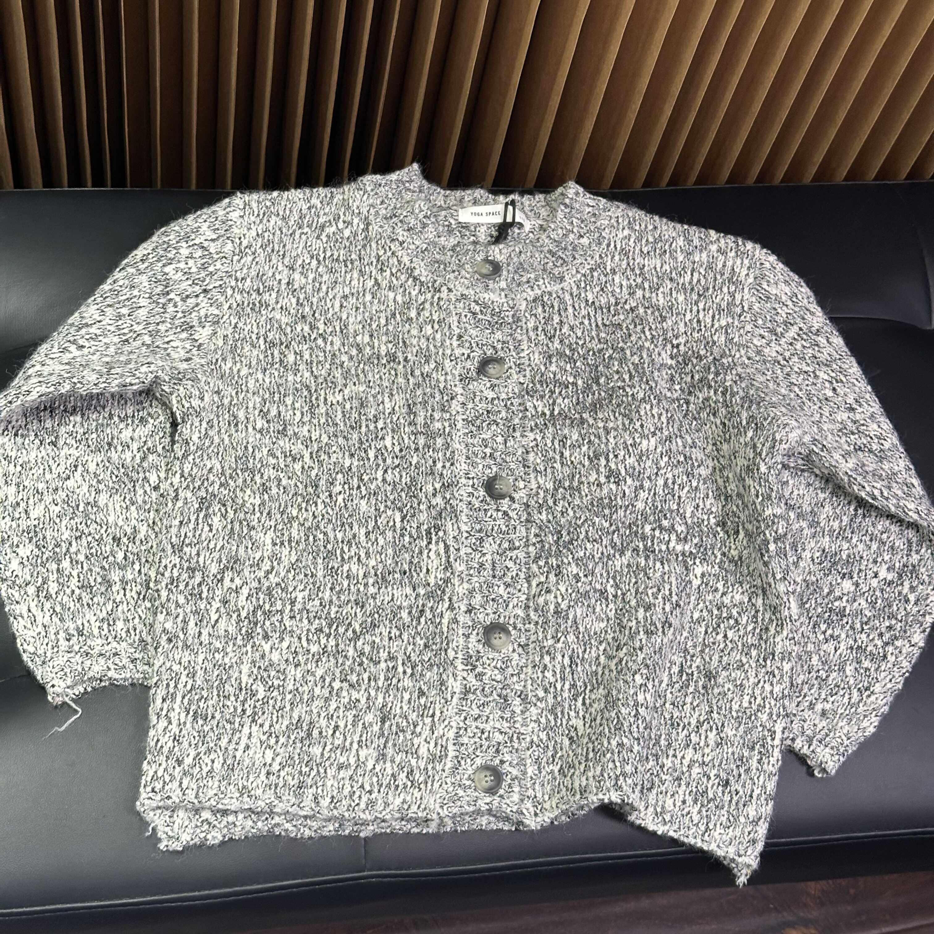 实体精品童装店 现货秒发 儿童老钱风灰色早秋新款长袖针织衫