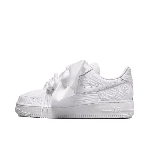 Nike Air Force 1 空军一号 板鞋 轻便舒适 DV4244-111 温州qz仓