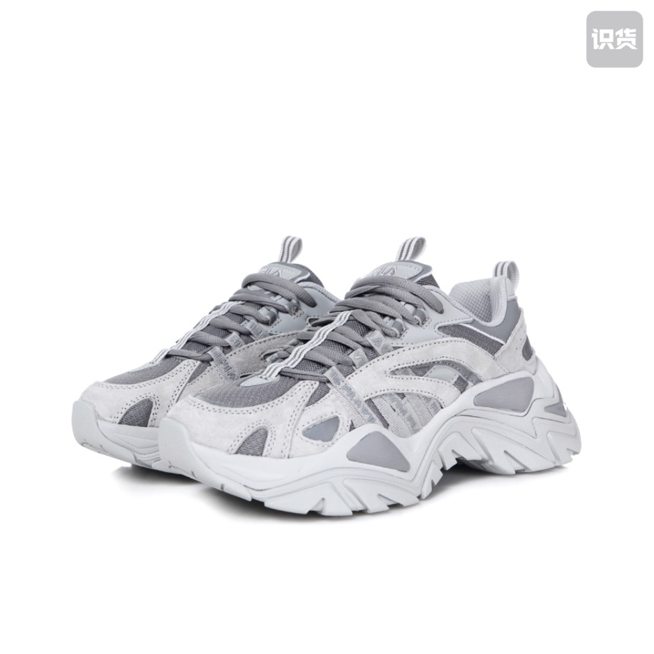 倒卖勿扰FILA/斐乐 鱼刺系列 老爹鞋1JM00790D-050 A广东xx