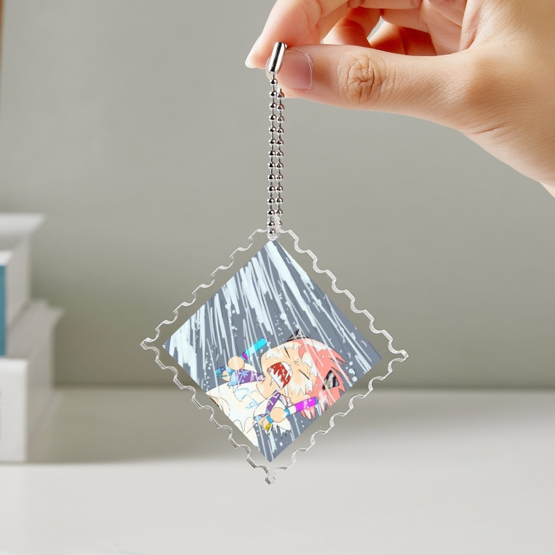 动漫间谍过家家阿尼亚假期涂鸦风格邮票款55x55mm挂件钥匙扣挂饰