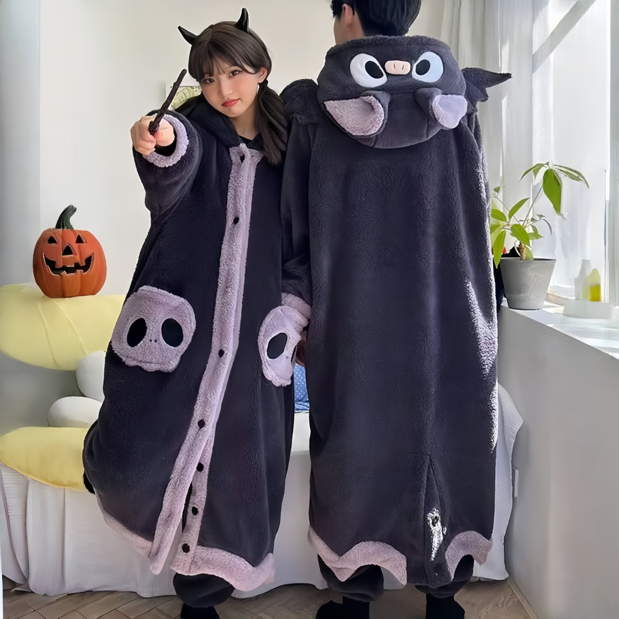 可爱卡通小蝙蝠保暖连帽睡袍套装