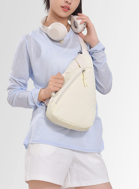 2025日系运动胸包斜挎包跨境韩版百搭休闲手机腰包简约多功能包