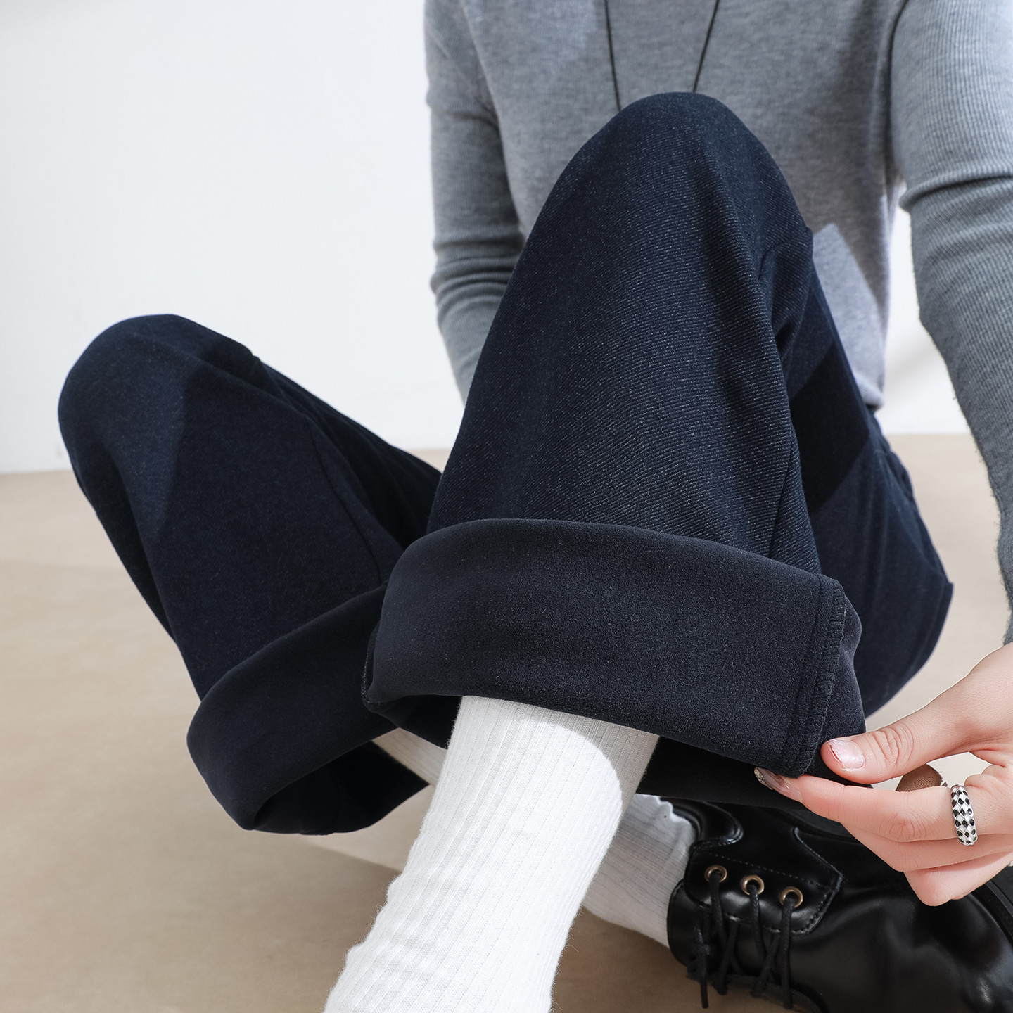 高腰修身显瘦加绒西装喇叭裤女