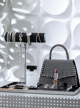 欧式奢华样板房衣帽间摆件软装梳妆台装饰项链口红香水手表链包包