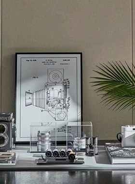 现样板间书房装饰品软装摄影师主题组合书桌相机模型胶卷摆件家居