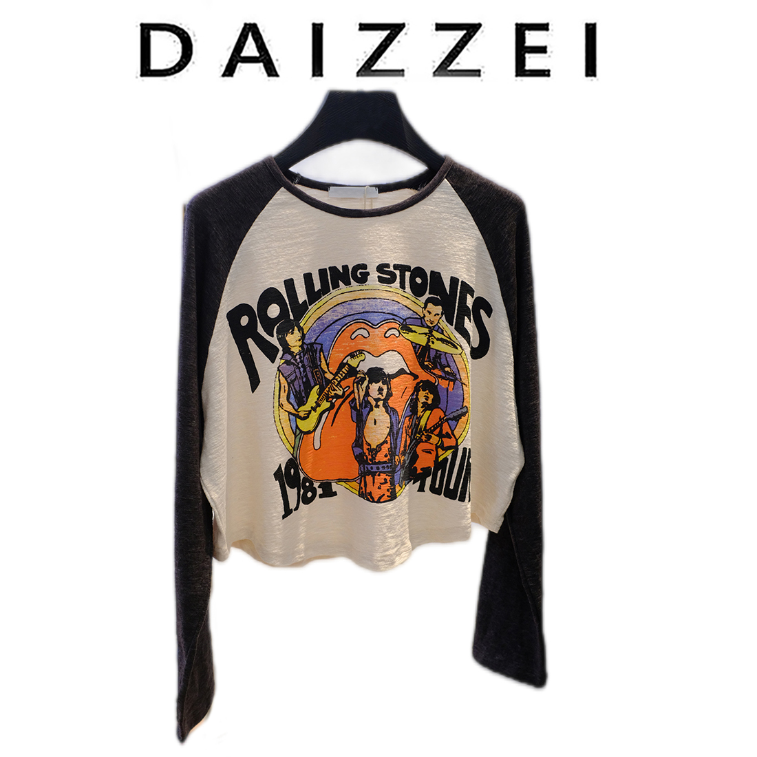 DAIZZEI~春秋新款字母卡通乐队拼袖宽松短款长袖T恤打底衫女上衣
