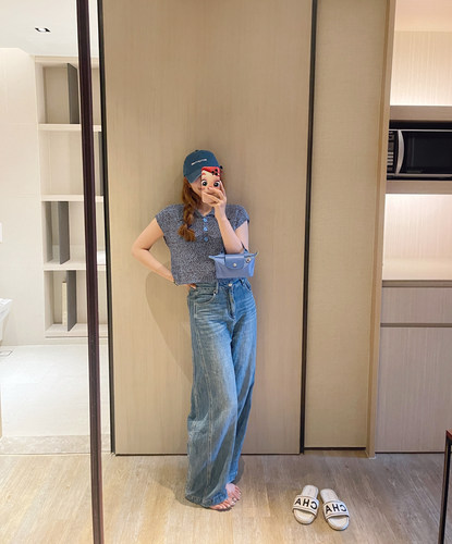 巴黎街头松弛感高腰阔腿牛仔裤女