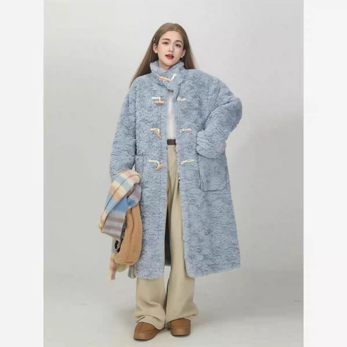 【一一专享】韩系气质立领牛角扣长款外套  LAW54073