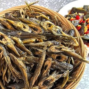 广西溪流爬石鱼干 农家自晒淡水小鱼干 野生干货下饭菜特产