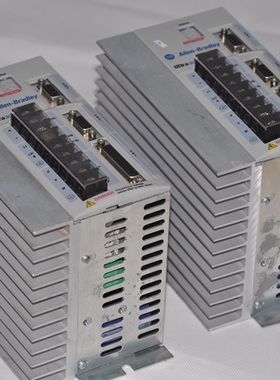 Allen-Bradiey AB 伺服器驱动器 2098-DSD-010 Ultra3000 系列