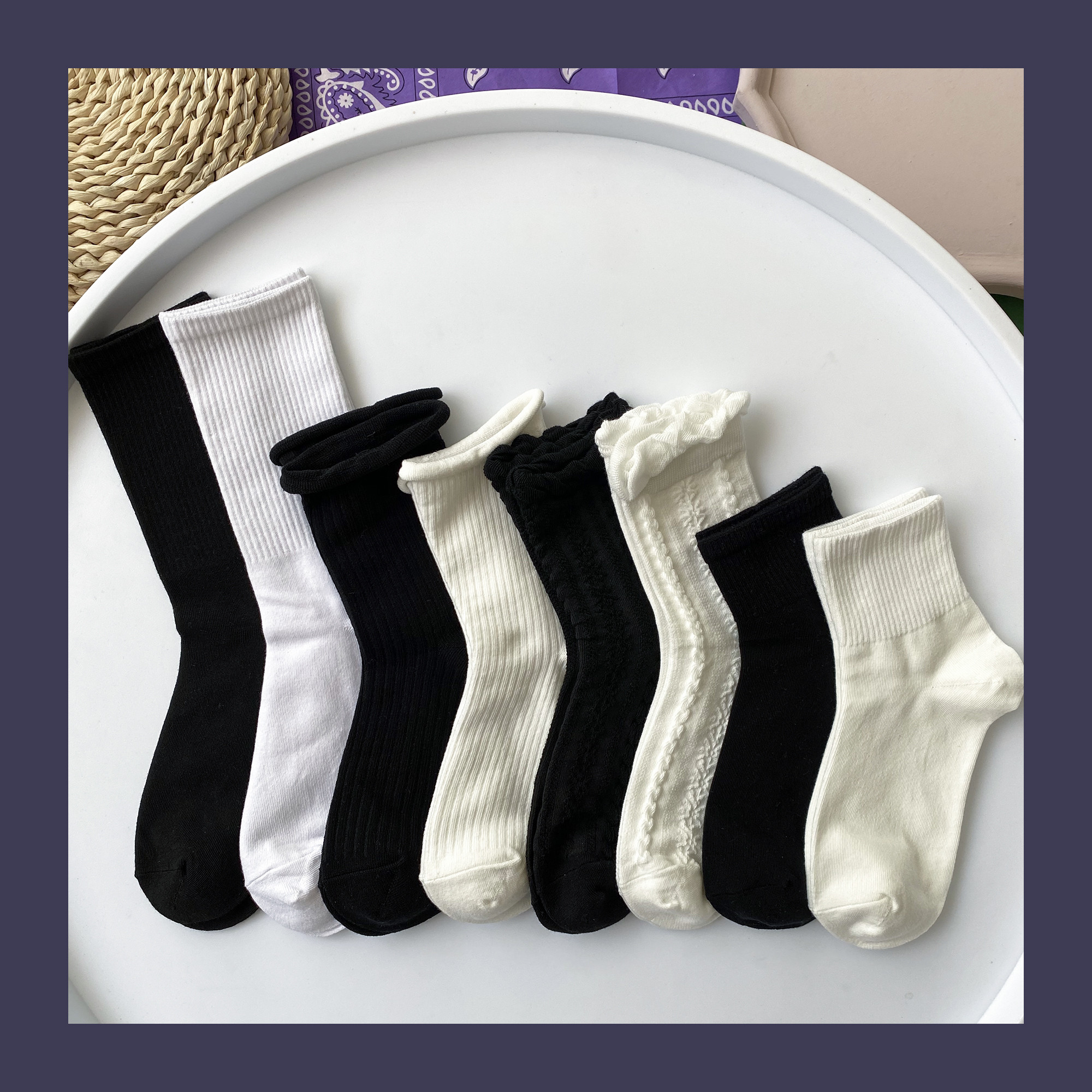 黑白纯色袜子女中筒袜