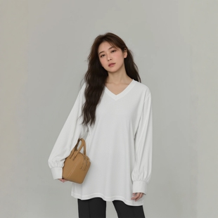 适合胖mm大码上衣正肩宽松活动纽扣收腰中长款开叉V领秋季女装T恤