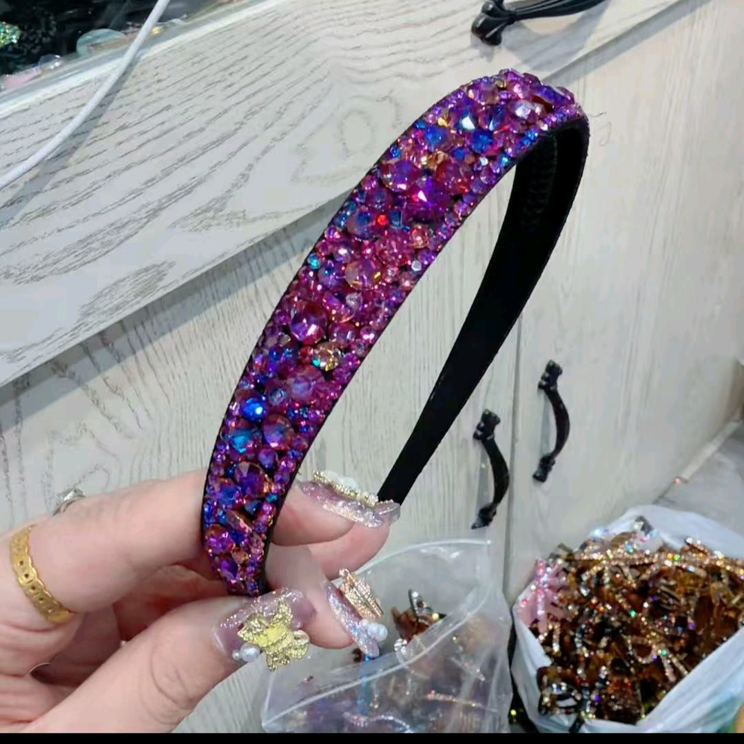原创设计闪烁水晶满钻超纤皮软底材质防滑齿压发宽边发箍发卡头饰