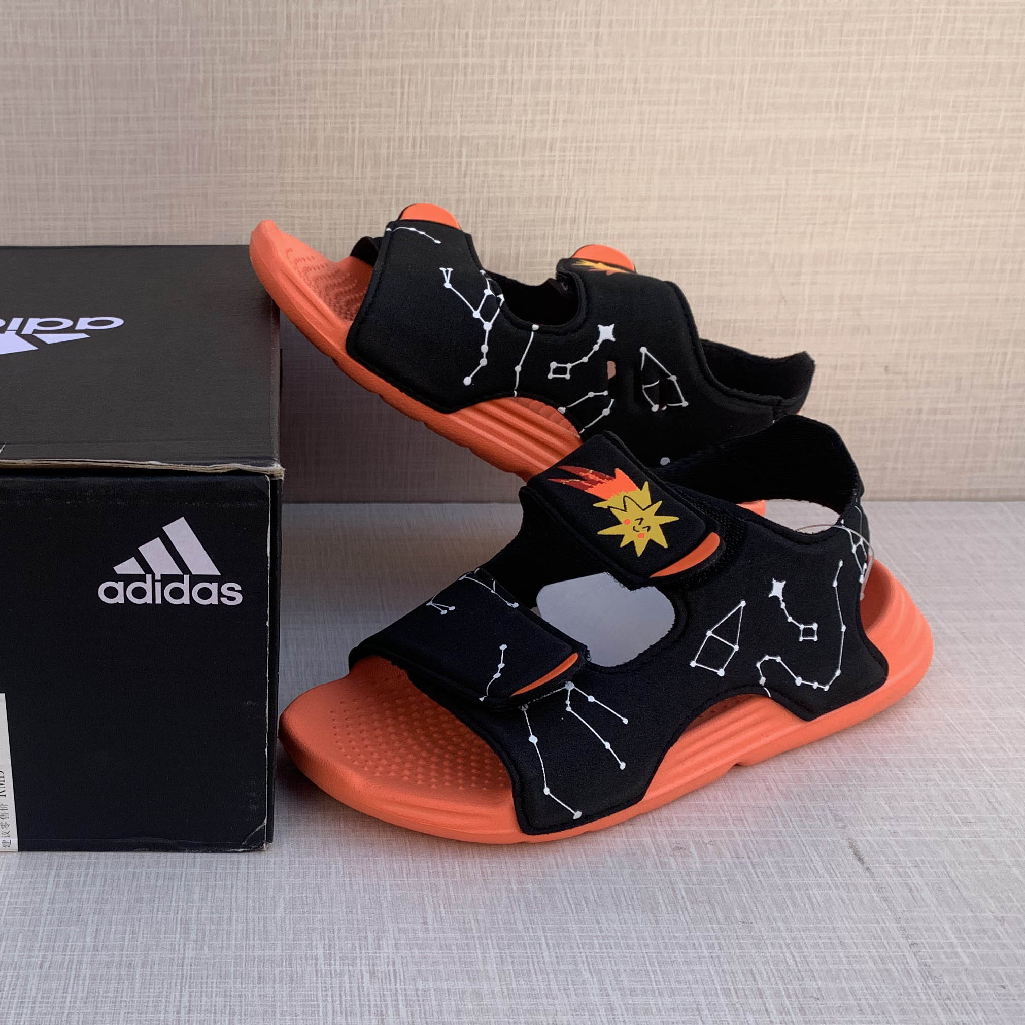 阿迪达斯小童鞋新款透气凉鞋