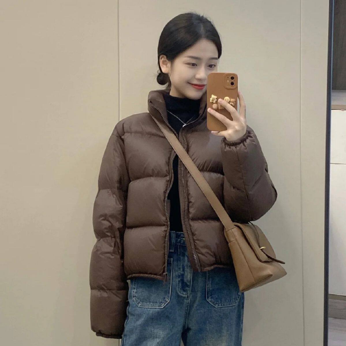 白鸭绒肯豆羽绒服女短款欧版咖色宽松立领加厚高腰面包服潮防寒