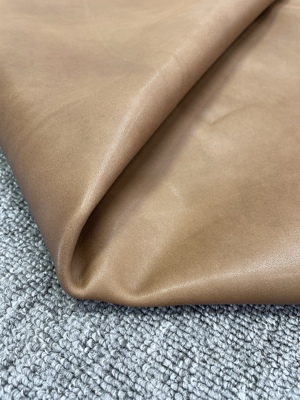 H357厚度1.4m m进口牛皮棕色植鞣蜡感牛皮 手感微挺