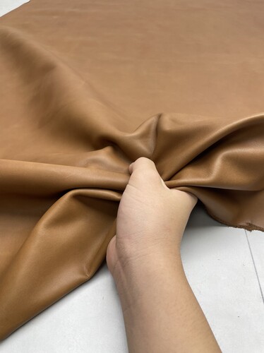 E848进口头层棕色平纹牛皮手感微挺 厚度1.2mm