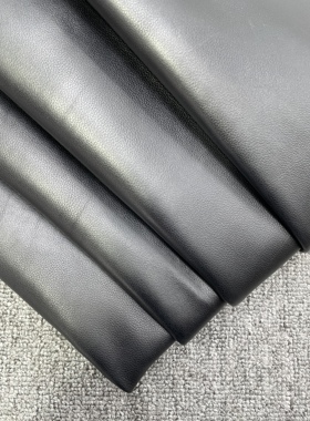 H567厚度0.9mm进口牛皮黑色小胎牛皮手感微软