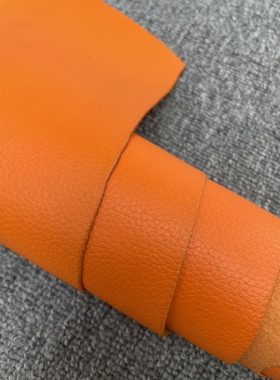 K26厚度1.4mm进口头层橙色荔枝纹牛皮手感微挺