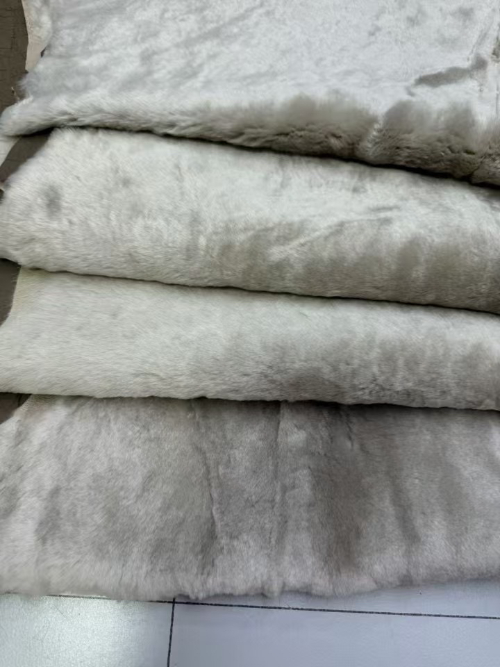 A300进口头层米灰色高丝光羊毛皮毛一体可做服装4张257元包邮