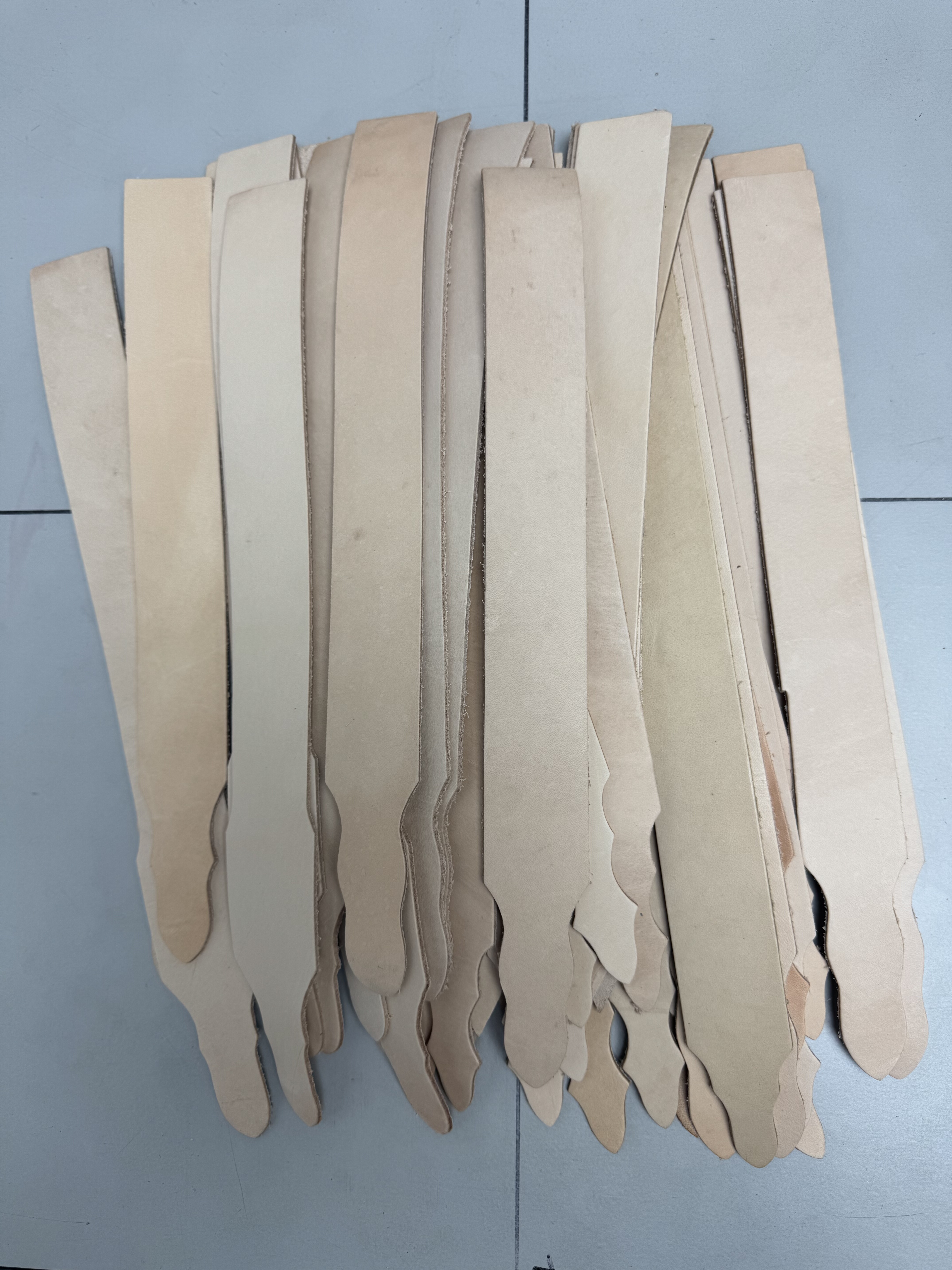 6条原色植鞣牛皮包包配皮 马鞍包配皮 真皮配件 厚度1.5-2.0mm