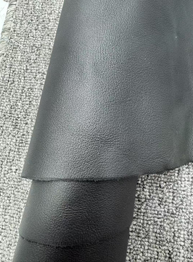 A1016厚度1.2mm进口头层黑色小荔枝纹微挺 19平方英尺*6.5=123元