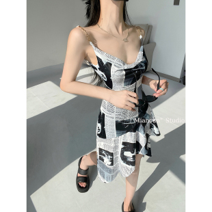 棉村 欲望都市报纸裙印花修身短裙女复古辣妹风不对称经典连衣裙