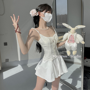 芭蕾甜美初恋蕾丝连衣裙女韩系温柔收腰气质显瘦仿鱼骨吊带短裙