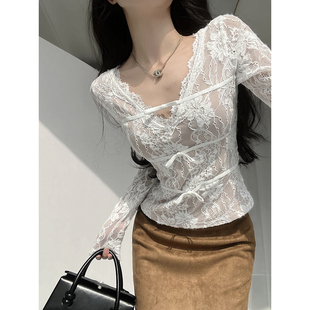 MianCun独宠预谋收腰设计感蝴蝶结V领蕾丝打底衫纯欲内搭T恤上衣