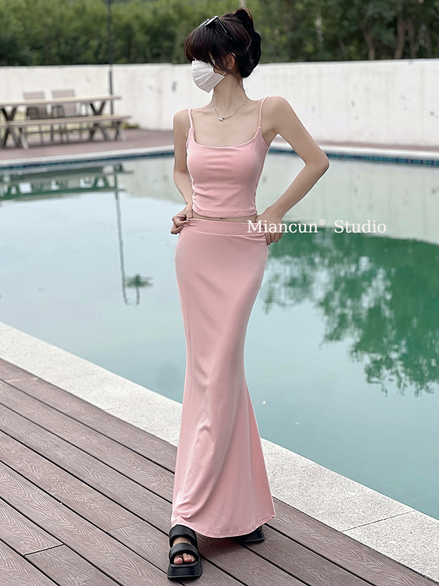 春日桃桃温柔纯欲含天丝带胸垫吊带女包臀鱼尾半身裙性感套装,女装/女士精品,背心吊带,淘宝优惠券,粉丝福利购,淘宝优惠卷