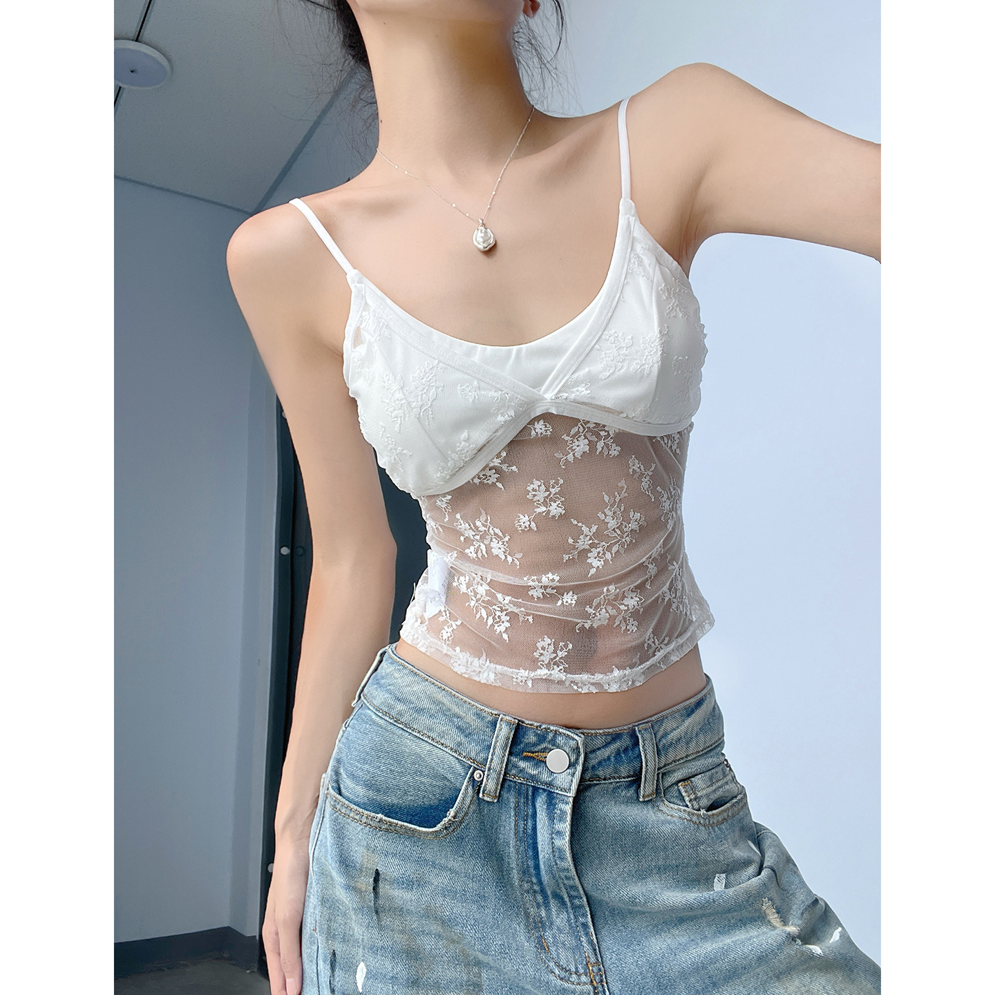 MianCun蕾丝三角杯吊带背心女性感美背显瘦时髦氛围感白色上衣