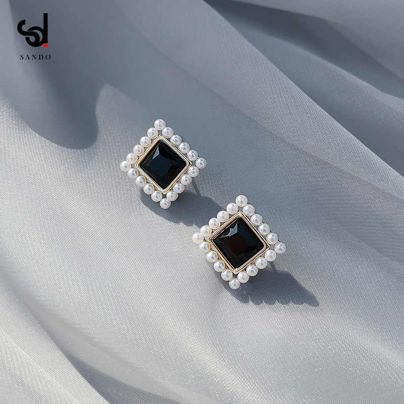 法式小香风黑色珍珠耳钉女纯银小众设计轻奢复古耳环2022年新款潮