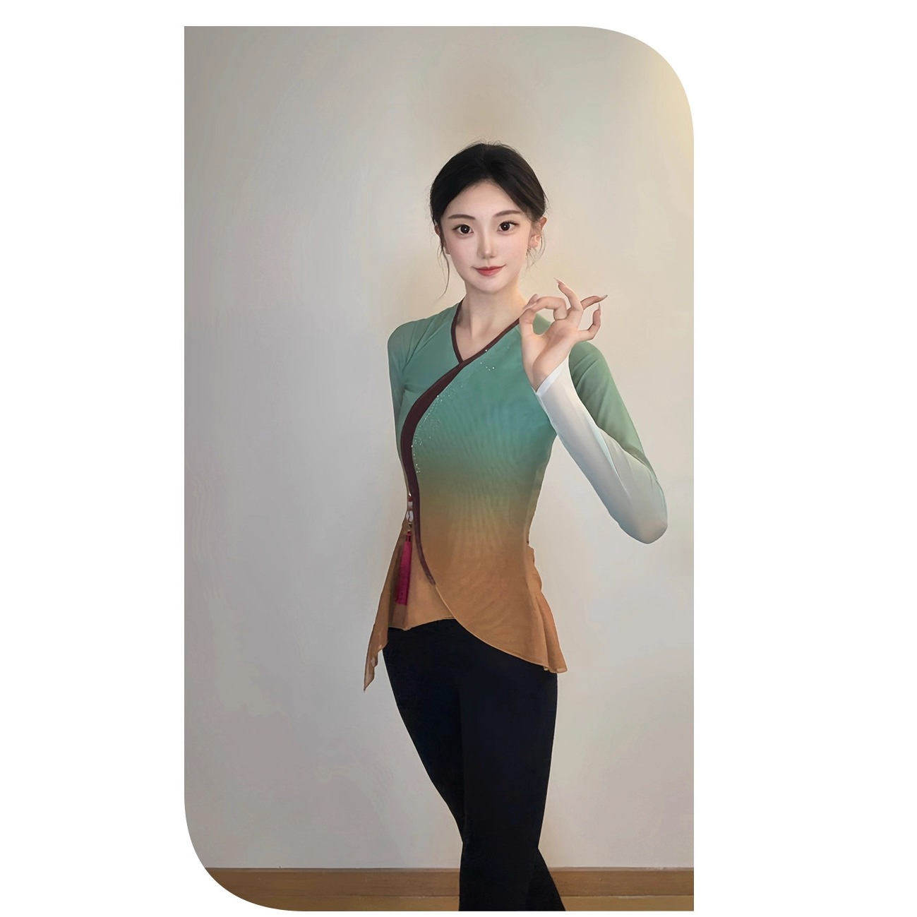 中国古典舞最新款古典舞秧歌练功服民间舞蹈服纱衣飘逸秧歌演出服