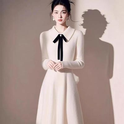 小个子白色加厚毛衣连衣裙女2025冬季配大衣内搭蝴蝶结针织长裙子
