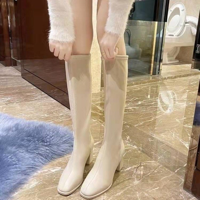 小个子长靴女不过膝2025年新款冬季爆款靴子米白色长筒显瘦瘦瘦靴