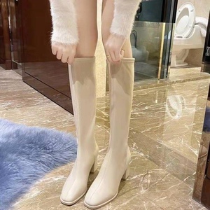 小个子长靴女不过膝2024年新款冬季爆款靴子米白色长筒显瘦瘦瘦靴